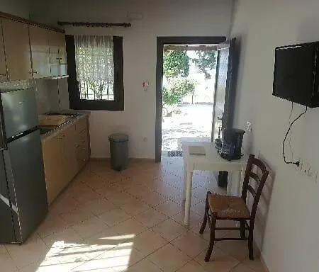 Porto Almira Beachfront Никити